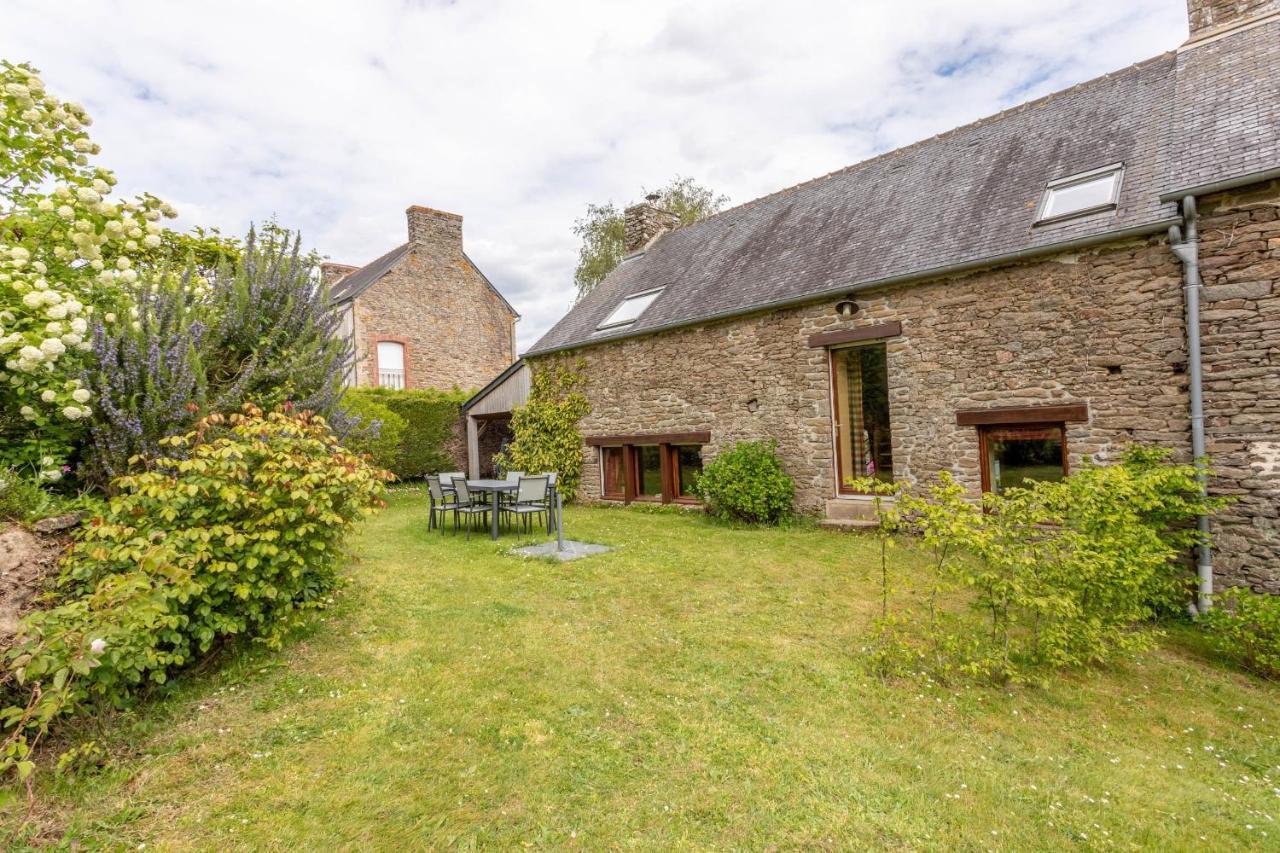 La Maitrie Villa Plouër-sur-Rance Exteriör bild